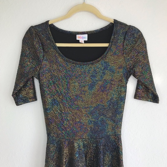 LuLaRoe Dresses & Skirts - LuLaRoe Metallic Holiday Amelia Dress Sz 2 & 4